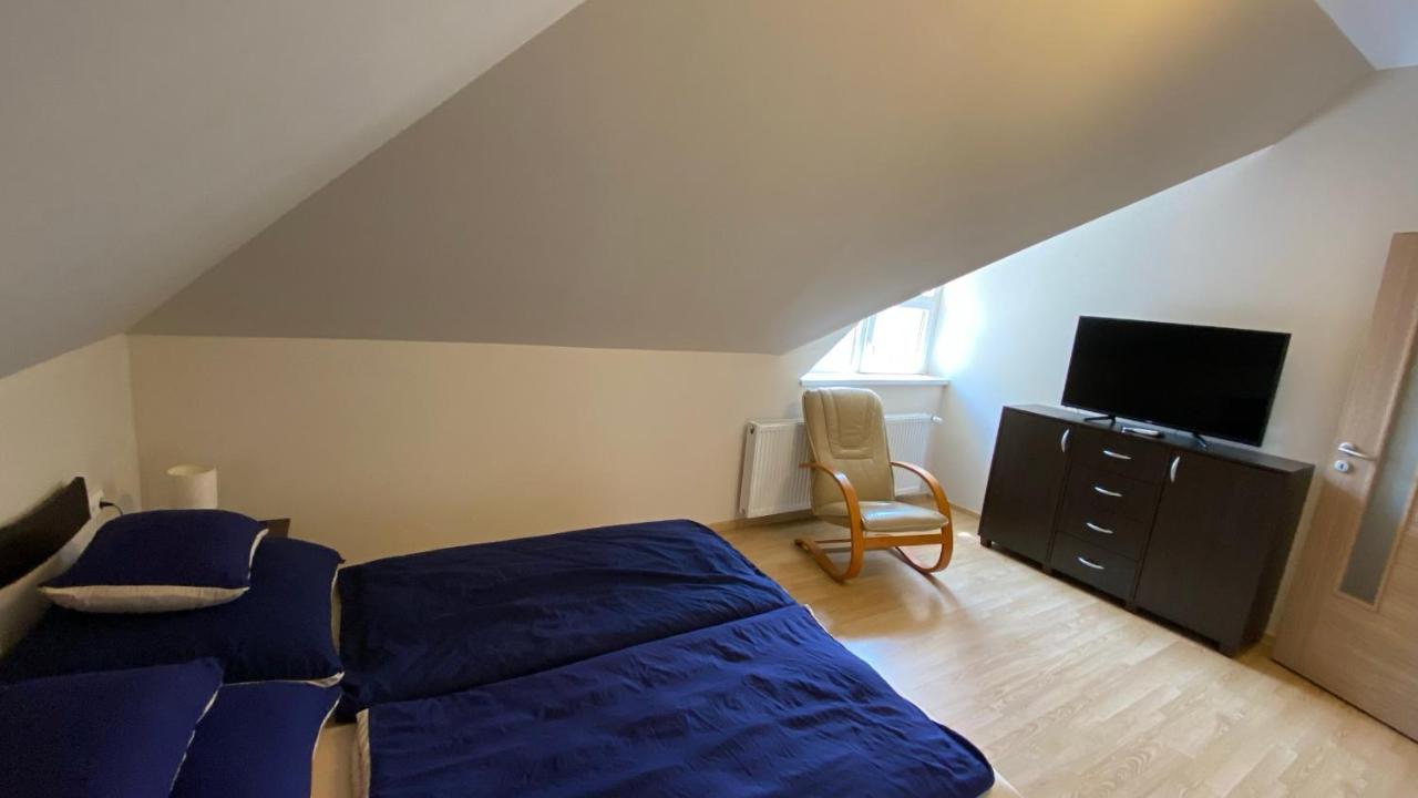 Korall Apartman Balatonfuzfo Exterior foto