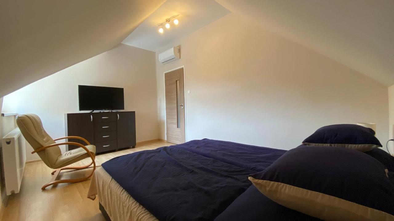 Korall Apartman Balatonfuzfo Exterior foto