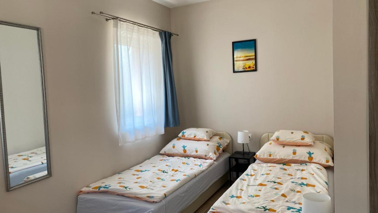 Korall Apartman Balatonfuzfo Exterior foto