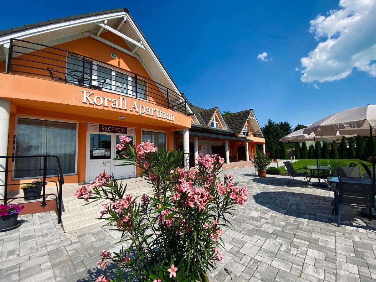Korall Apartman Balatonfuzfo Exterior foto